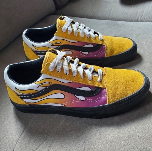 RARE limited edition Vans Old Skool 'Flames' - Picture 6 of 13